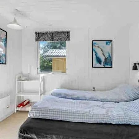 Hyggeligt Sommerhus I Naturskonne Omgivelser * Sindrup