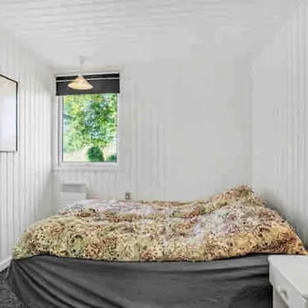 Hyggeligt Sommerhus I Naturskonne Omgivelser Feriehus Sindrup
